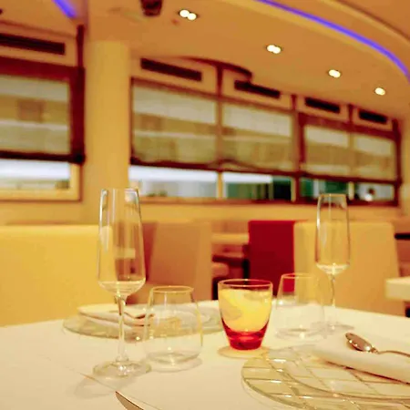 Mercure فندق أولبيا