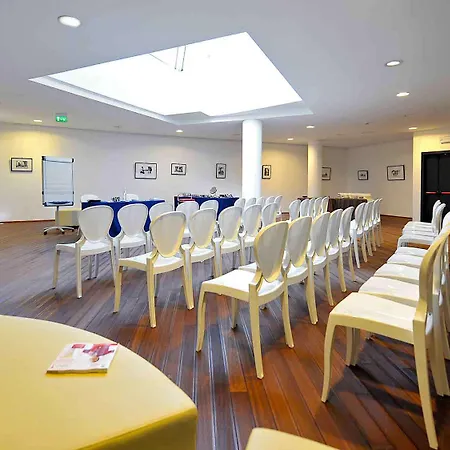Hotel Mercure E