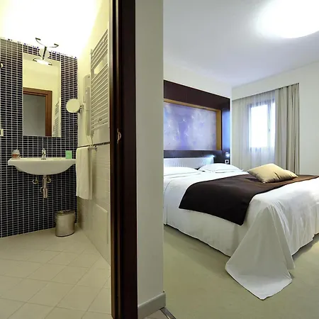 Mercure E Szálloda 4*